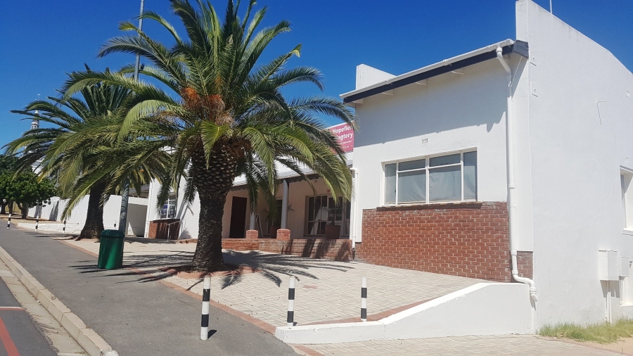 5 Bedroom Property for Sale in Hopefield Rural Western Cape